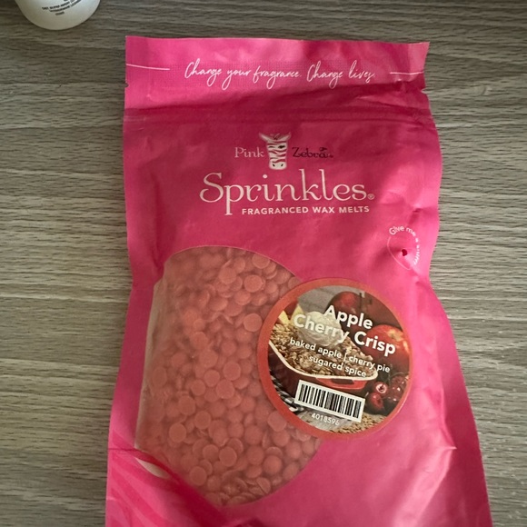 Pink Zebra Apple Cherry Crisp Sprinkles - Picture 1 of 3